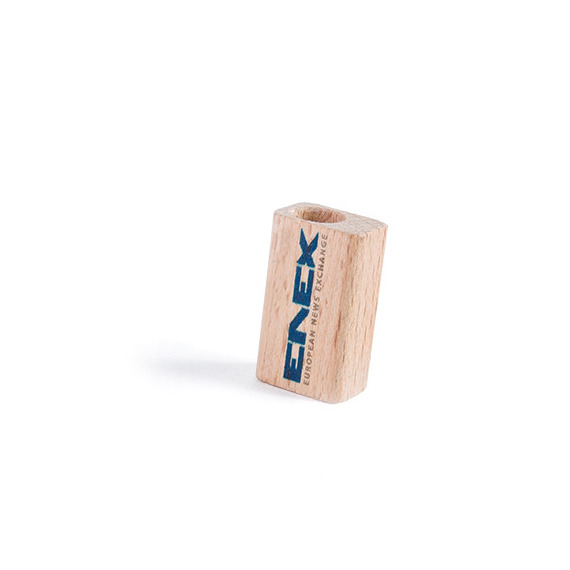 Taille crayon publicitaire en bois 1 trou 8 mm