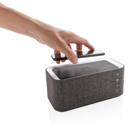 Enceinte avec chargeur à induction Vogue publicitaire