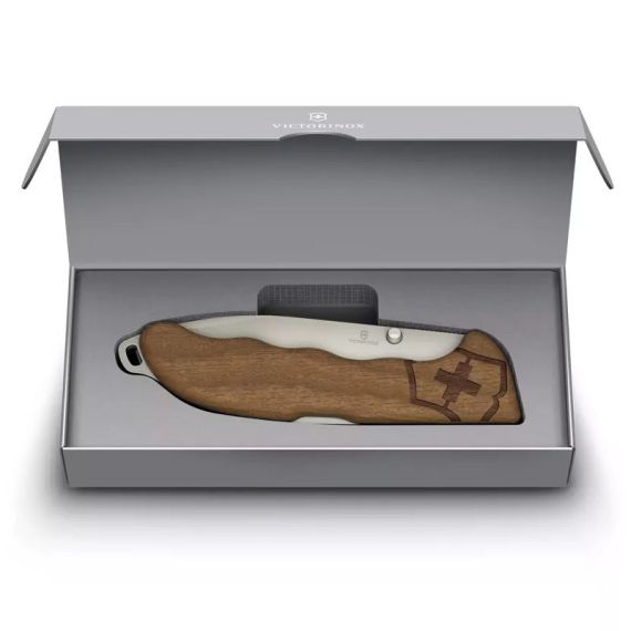 Couteau publicitaire fabriqué en Europe Evoke Wood Victorinox 136 mm